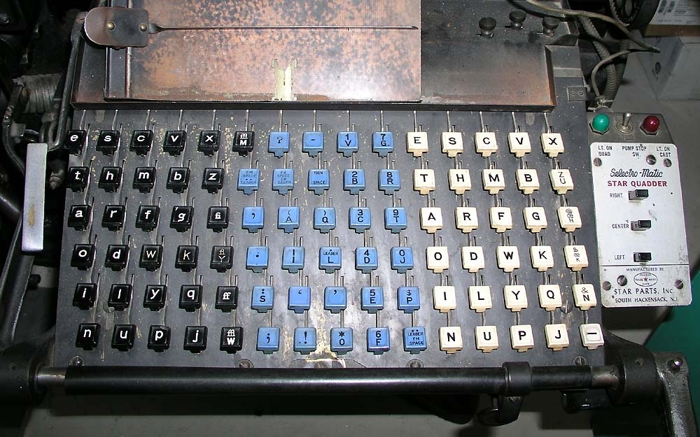 Linotype_keyboard_with_Star_Quadder_attachment.jpg